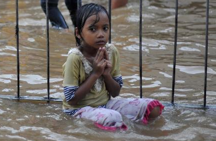 Lu nhan chim thu do cua Indonesia, 7 nguoi chet hinh anh