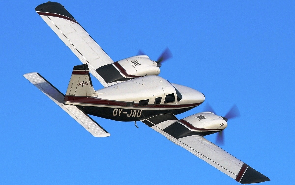 Set giang trung may bay, 4 nguoi chet hinh anh