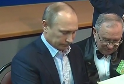 Putin dem dan cho sinh vien hat hinh anh