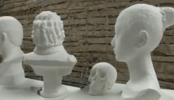 Nhung tuong giay co kha nang co gian ky dieu hinh anh