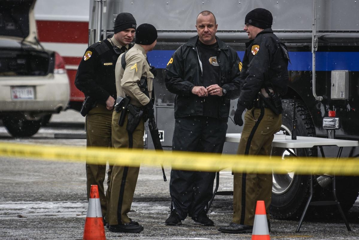 Xa sung trong sieu thi My, 3 nguoi chet hinh anh