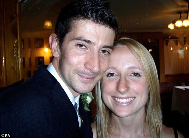 Cuoc chien doi quyen giu tinh trung cua chong qua co hinh anh