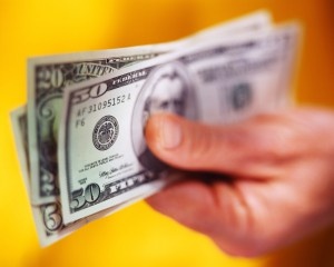 Thuc khach bo hon 300 trieu dong cho boi ban hinh anh