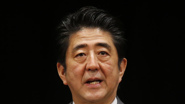 Nhat thap thom vi cang thang giua Nga voi phuong Tay hinh anh