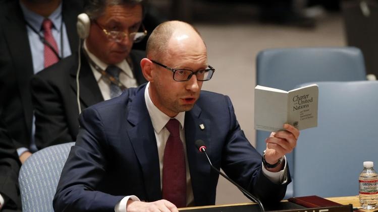 Ukraina quyet khong tu bo Crimea hinh anh