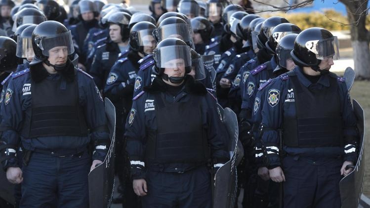 Phat hien 42 kg vang trong nha cuu quan chuc Ukraina hinh anh