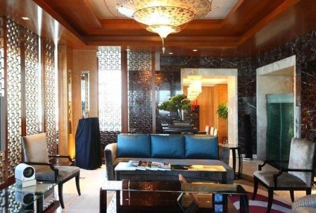 Can phong hon 8.000 USD cua ba Obama tai Bac Kinh hinh anh