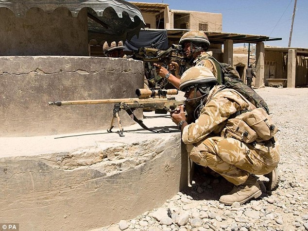 Xa thu diet 6 chien binh bang mot vien dan hinh anh