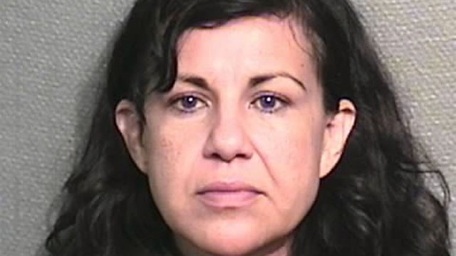 Giao su chet vi giay cao got cua ban tinh hinh anh