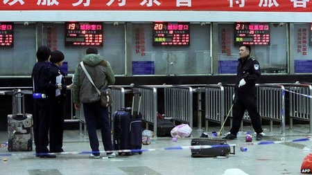 Vụ thảm sát tại nhà ga Côn Minh, Vân Nam, Trung Quốc. Ảnh: news