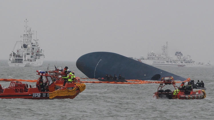 Cuoc goi cuoi cung cua nu sinh Han tren tau dam hinh anh