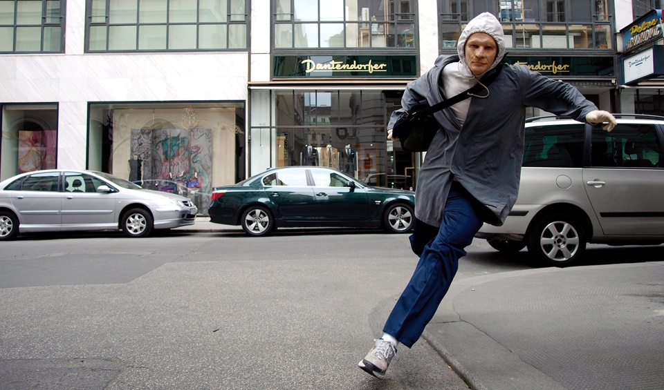 Cuop dien thoai nhai, danh roi Iphone chinh hang hinh anh