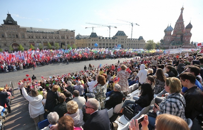 Theo báo cáo của Bộ Nội vụ Nga hôm 2/5, hơn 3 triệu người đã tham gia các cuộc mít tinh chào mừng ngày Quốc tế Lao động 1/5 trên khắp đất nước. Ảnh: Itar-Tass.