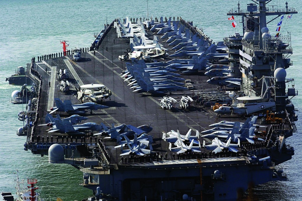 Iran de doa tau san bay My trong Vinh Ba Tu hinh anh