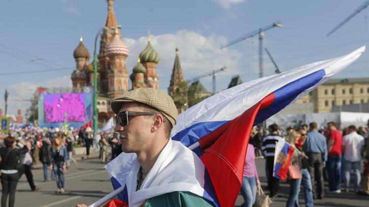 Nga cam su dung ngon tu tho tuc hinh anh