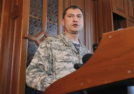 Phe ly khai ban linh Ukraina de giai thoat thong doc Luhansk hinh anh