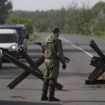 Putin lenh rut quan khoi bien gioi Ukraina hinh anh
