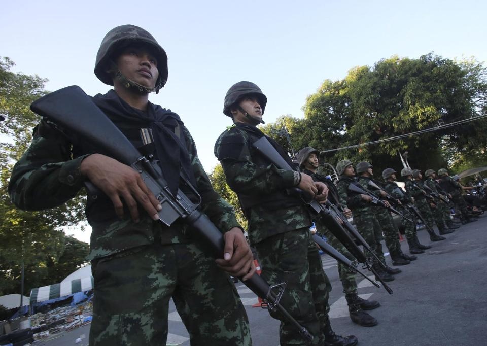 Cuoc hop gay can trong ngay quan doi dao chinh o Thai Lan hinh anh