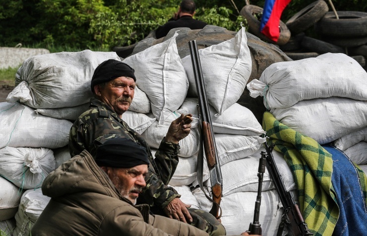 'Cong hoa Donetsk' ban bo tinh trang thiet quan luat hinh anh