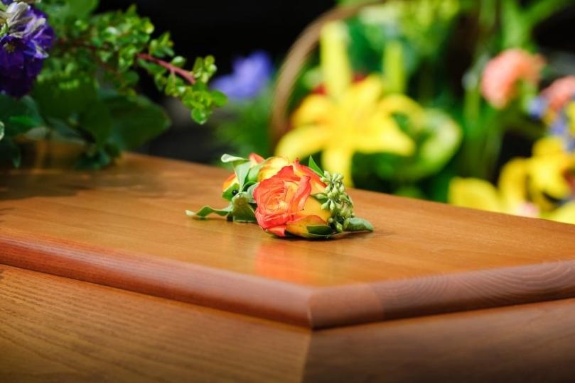 Nguoi chet tro ve nha trong le tang hinh anh