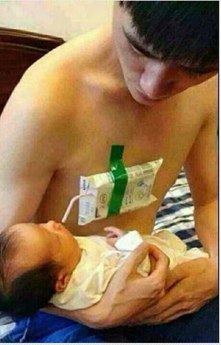 Ai bảo đàn onglaf không thể cho con bú?