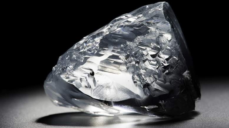 Vien kim cuong xanh hiem lo dien tai chau Phi hinh anh