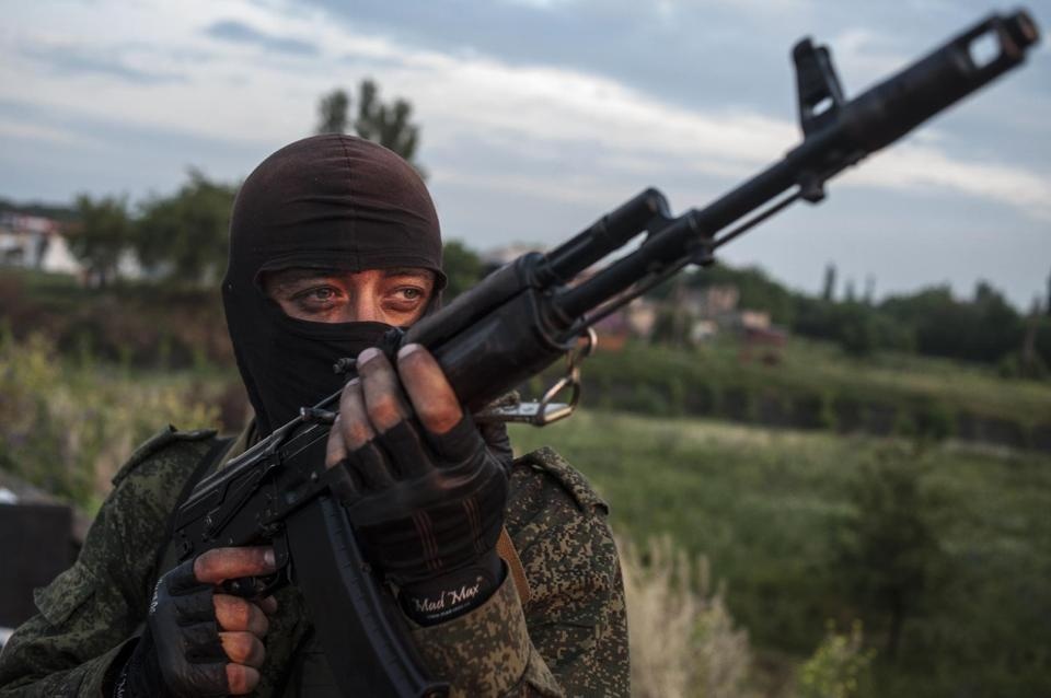 NATO bat an vi Nga lai tang quan o bien gioi Ukraina hinh anh