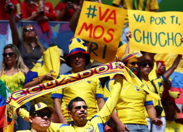 Mung chien thang Wolrd Cup bang ruou, 5 thanh nien chet hinh anh