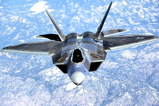 Tap chi Nhat che suc manh Khong quan Trung Quoc hinh anh