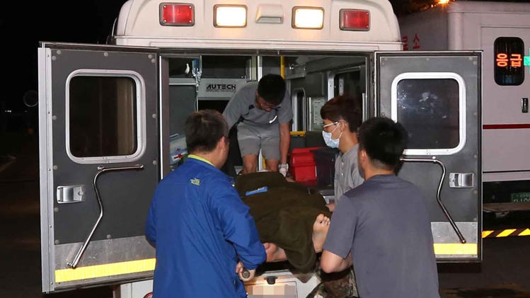 Han Quoc truy lung linh bien phong tham sat dong doi hinh anh