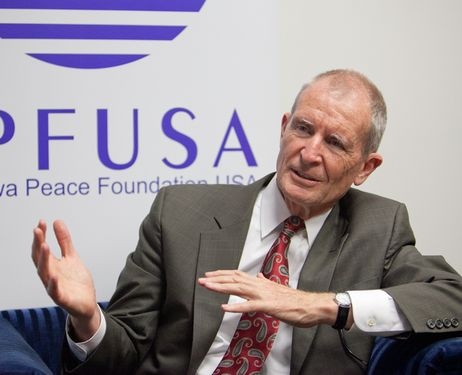 Tướng Dennis Blair, nguyên Tư lệnh lực lượng Mỹ ở Thái Bình Dương. Ảnh: Asahi