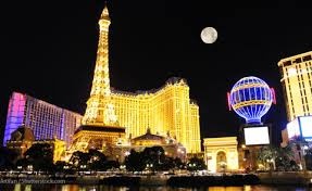 15. Nhiều nơi trên thế giới như Las Vegas (Mỹ), Trung Quốc, Rumani, Copenhagen (Đan Mạch), Varna (Bungari), Aktau (Kazakhstan)… đã sang tạo các bản sao từ tháp Eiffel.