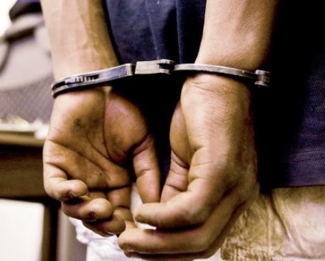 Bo ban con gai so sinh de lay 600 USD hinh anh