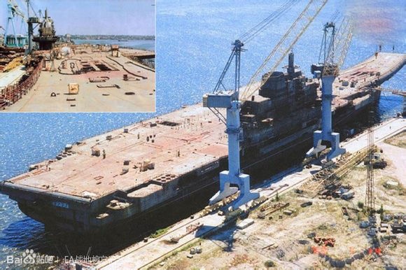 Nổi tiếng nhất trong số vũ khí quân sự bị vứt ở Ukraina là tàu sân bay Varyag. Sau này Trung Quốc mua lại tàu và sửa chữa thành chiến hạm Liêu Ninh. Ảnh: Chinaiiss