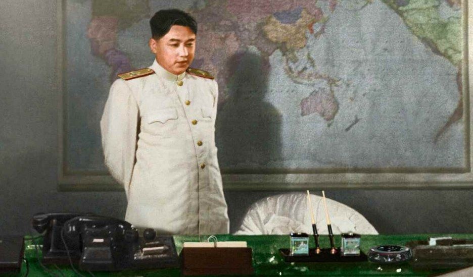 Dưới sự lãnh đạo của lãnh tụ Kim Nhật Thành, quân và dân Triều Tiên đã mở cuộc tấn công quy mô lớn, giành thắng lợi trước Nam Triều Tiên. Chiến tranh kết thúc và hai miền đạt thỏa hiệp ngừng bắn vào tháng 7/1953. Ảnh: Ifeng