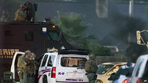 Xa sung dien cuong tai My, 6 nguoi chet hinh anh