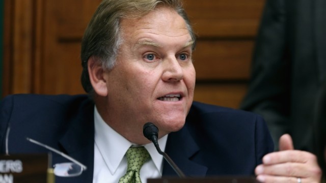 Ông Mike Rogers, chủ tịch Ủy ban Tình báo Hạ viện Mỹ. Ảnh: CNN