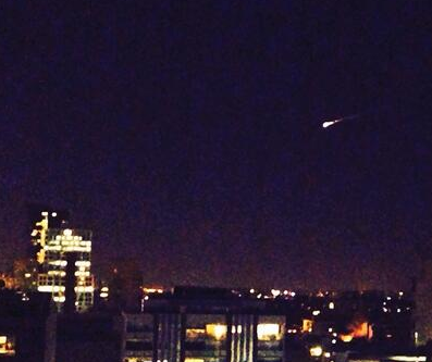 Vat the la chay sang tren bau troi o Australia hinh anh