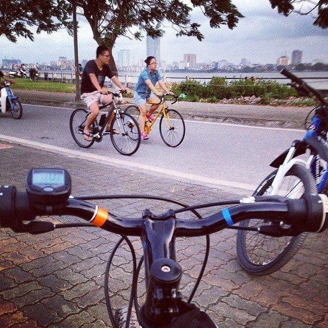 Thu dap xe cua nguoi Ha Noi len bao Thai Lan hinh anh