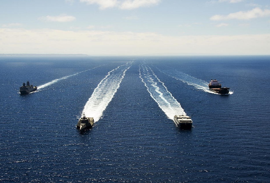 4 tau chien kieu moi cua My tham gia tap tran RIMPAC hinh anh