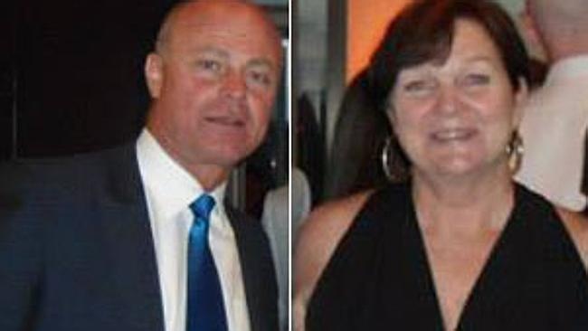 Cap vo chong mat mang trong vu MH17 vi lo chuyen bay hinh anh