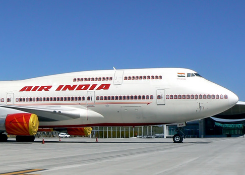 Chuyen co thu tuong An Do bay truoc MH17 chi vai phut hinh anh