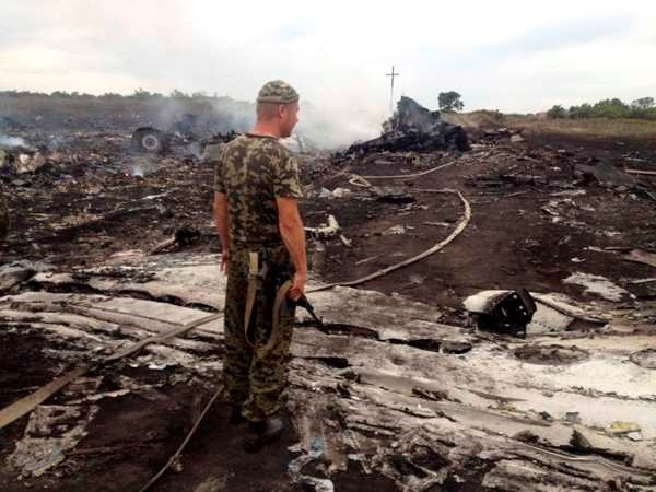 MH17 ha do cao khi tien vao khong phan Ukraina hinh anh