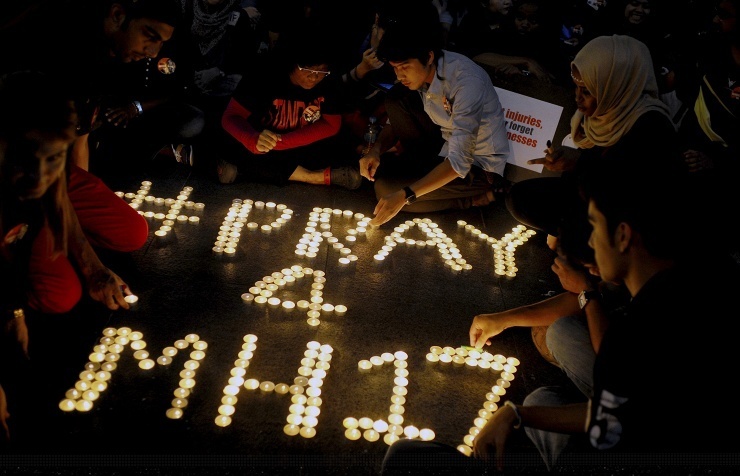 Malaysia Airlines bo so hieu chuyen bay MH17 hinh anh