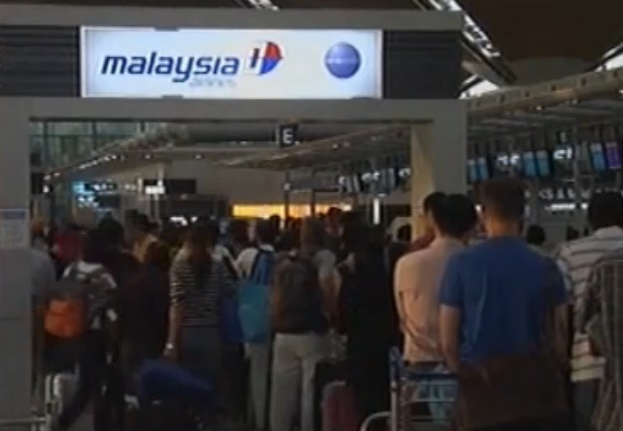 San bay Malaysia hoat dong binh thuong sau tai nan tham khoc hinh anh