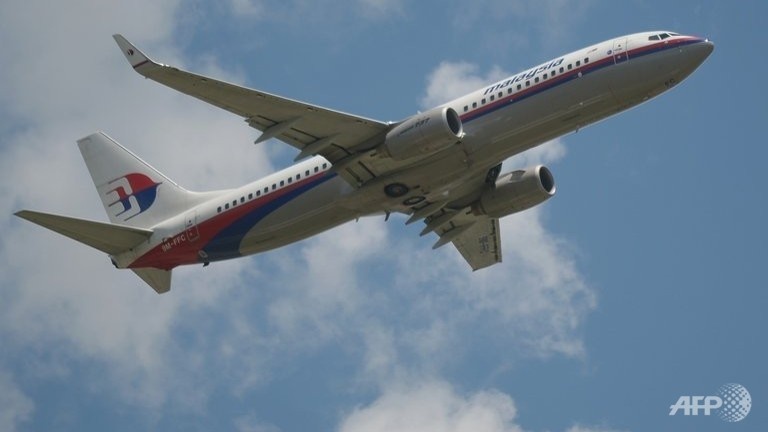 Cac to chuc hang khong hop khan ve an toan bay hinh anh