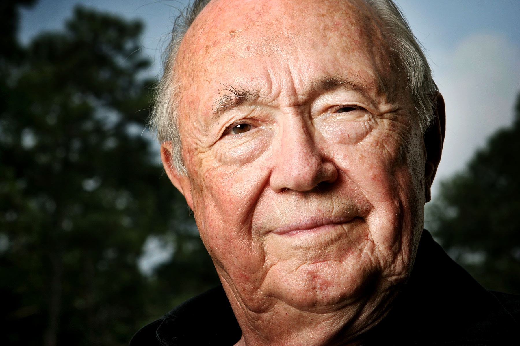 Ông Theodore VanKirk. Ảnh: Dancallister