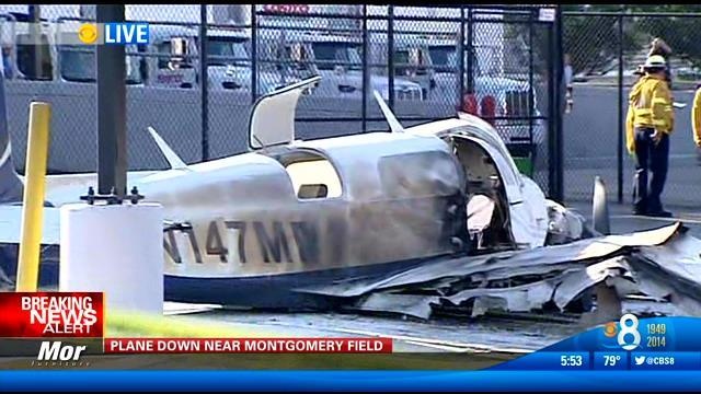 May bay roi giua pho o My hinh anh