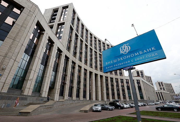 Chau Au thong qua lenh cam van khac nghiet nhat voi Nga hinh anh