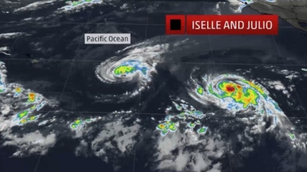 Bao kep sap tan cong quan dao Hawaii hinh anh